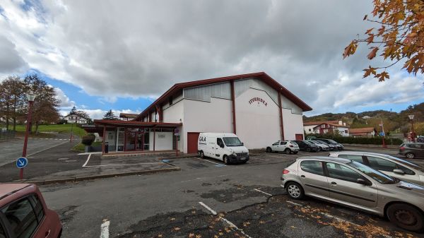 Auditoria Sala Deportiva Iturbidea en URRUGNE