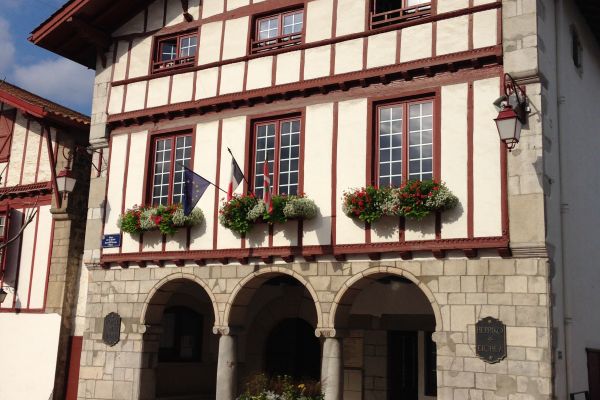 Le bureau d'études CUBi ingénierie a réalisé un Audit Energétique de la Mairie d'URRUGNE